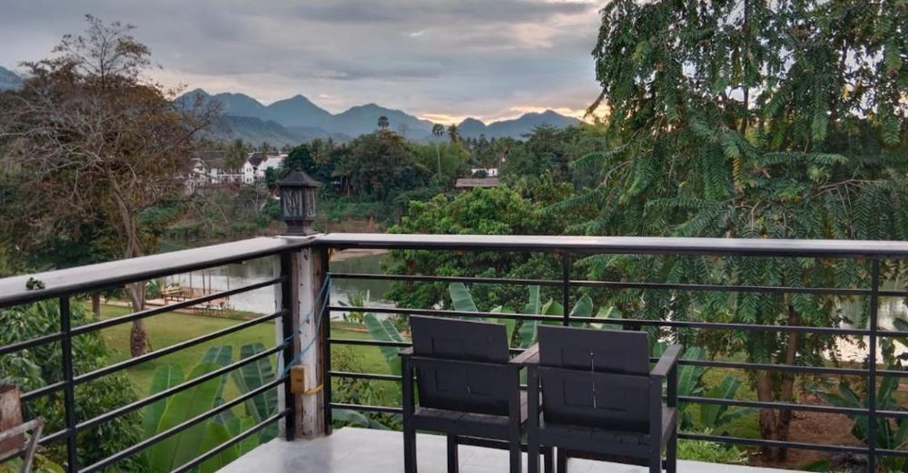 Meet Sunset Hostel Luangprabang Extérieur photo
